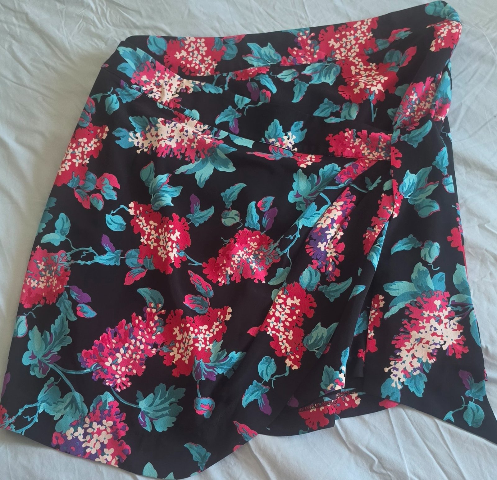 Jupe portefeuille à imprimé floral