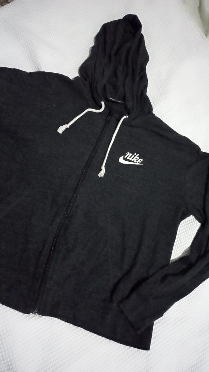 Capuche zippé nike sportwear gym vintage pour femme de couleur gris foncé 