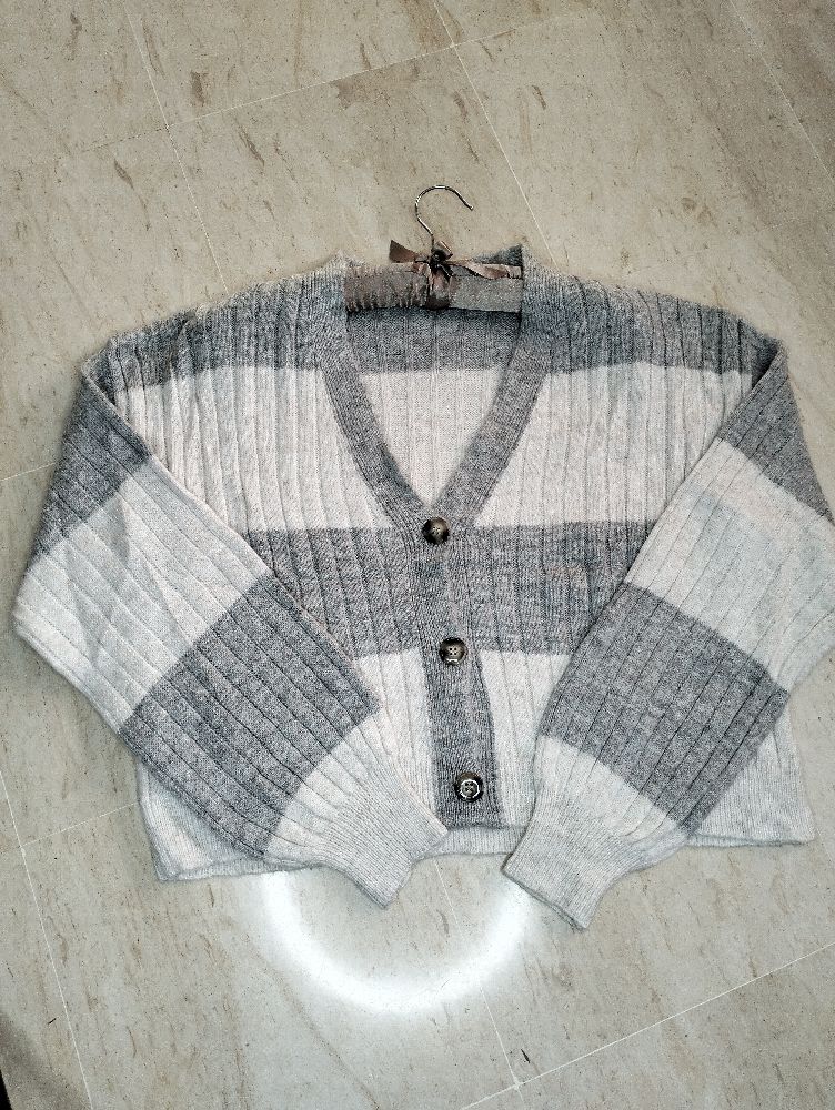 cardigan defacto woman