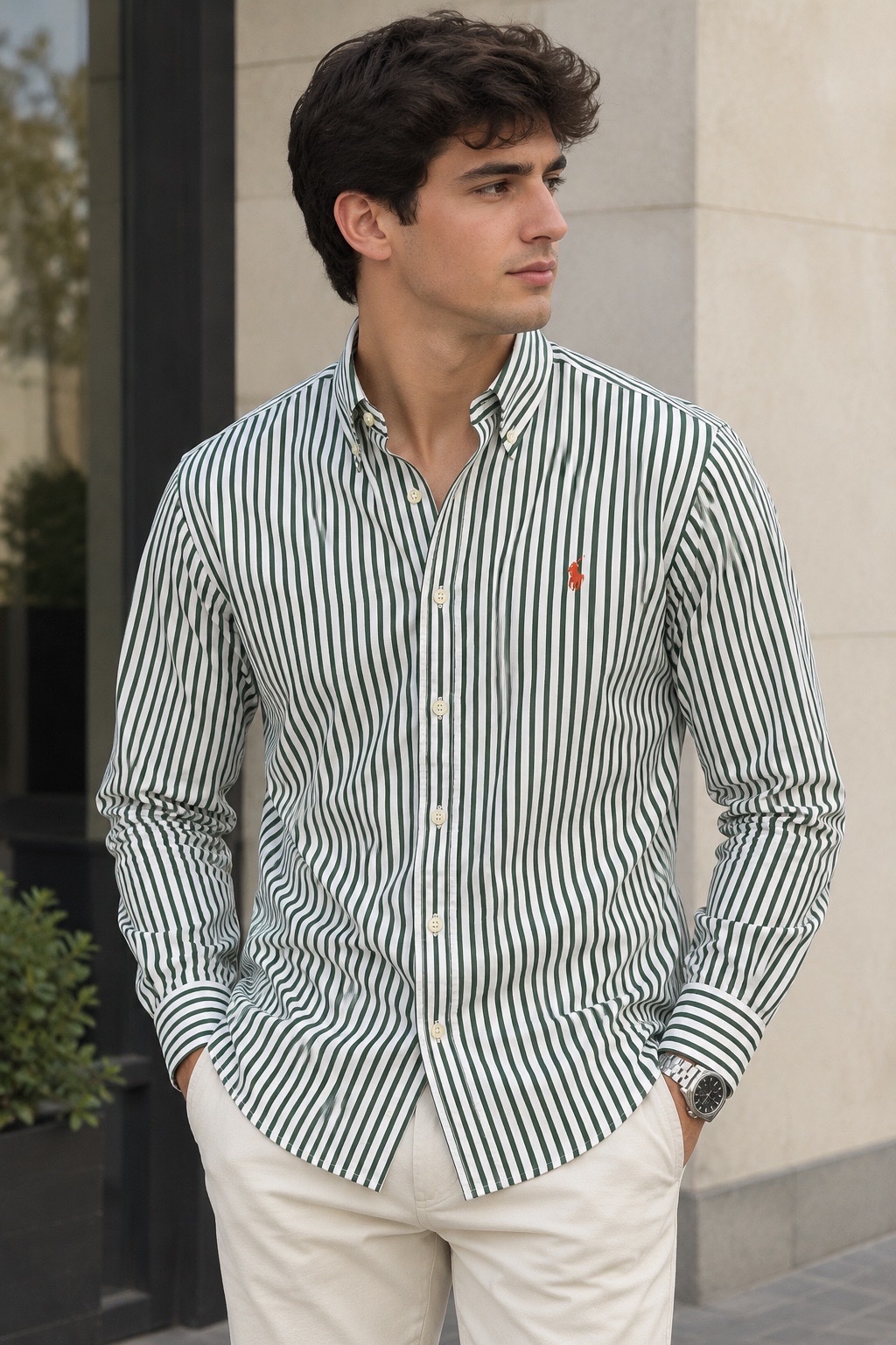 Chemsie RALPH LAUREN pour homme la couleur est vert militaire et blanc 