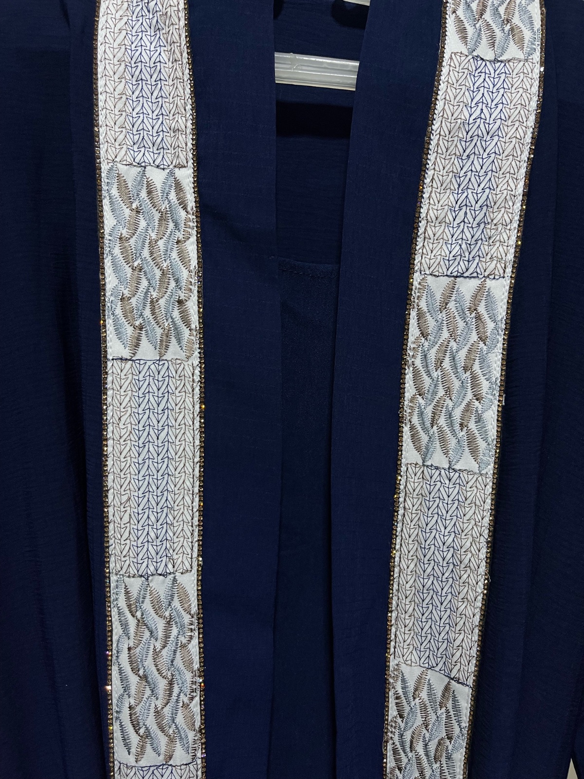 Robe kimono jamais porté en trés bonne état 