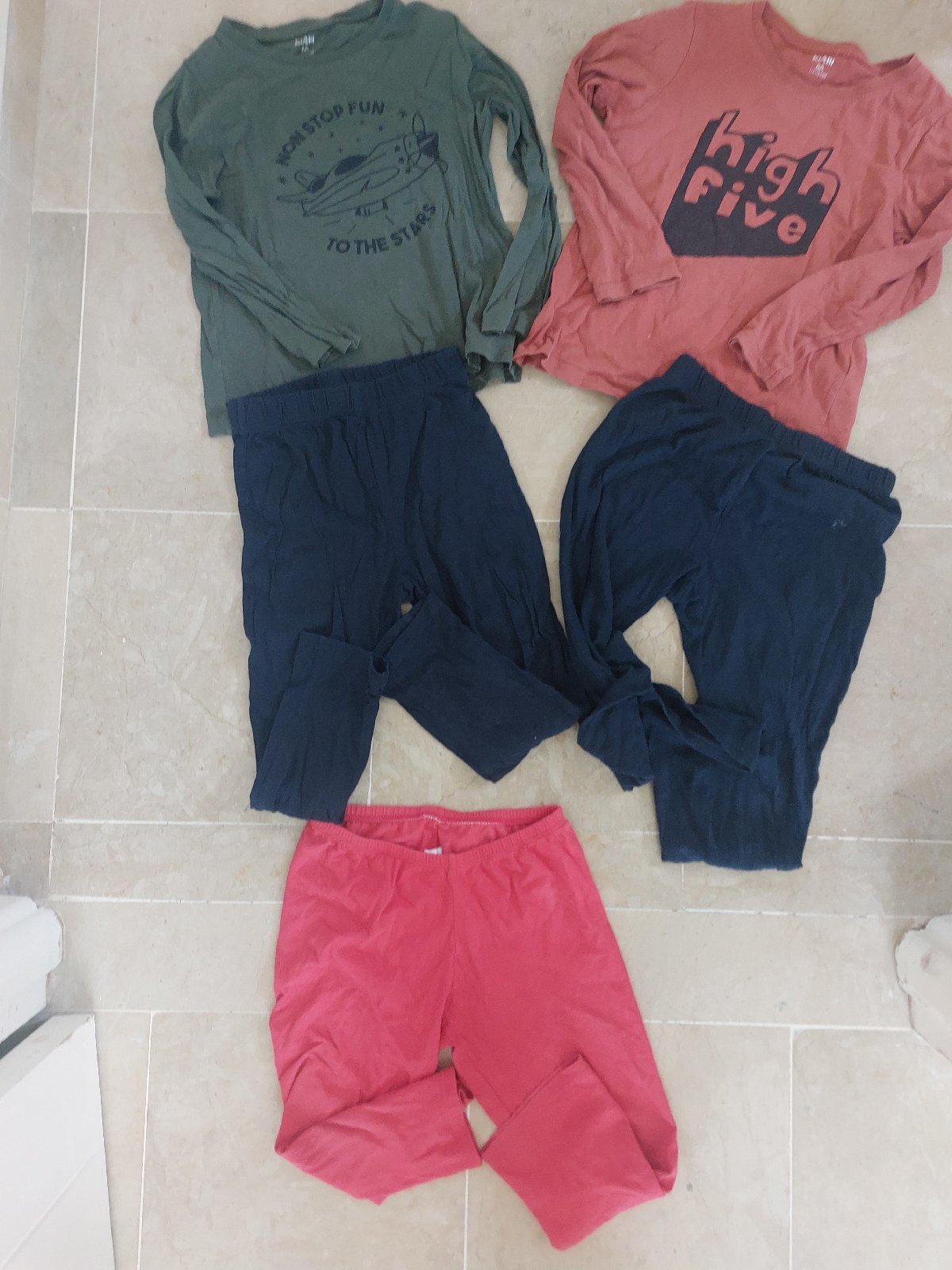 Lot 2 pyjamas kiabi
