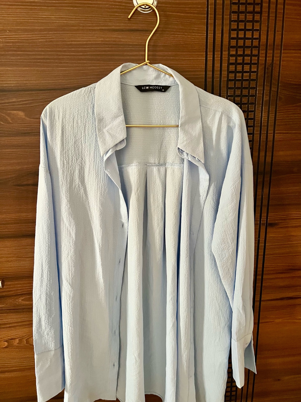 Chemise bleue ciel longue pour femme voilée taille 38-42