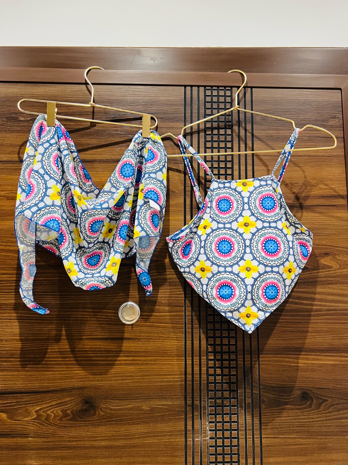Bustier genre haut bikini + foulard pour les cheveux 