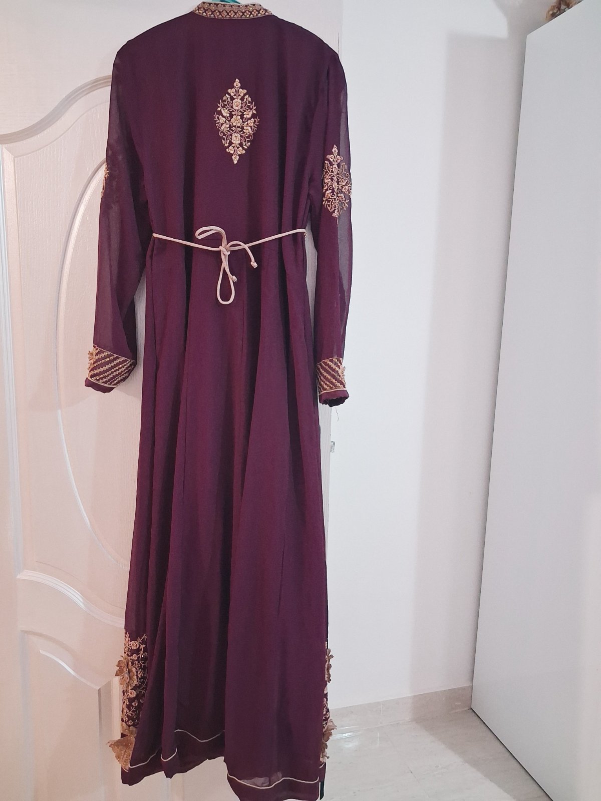 Très belle Robe soirée style hindi. 