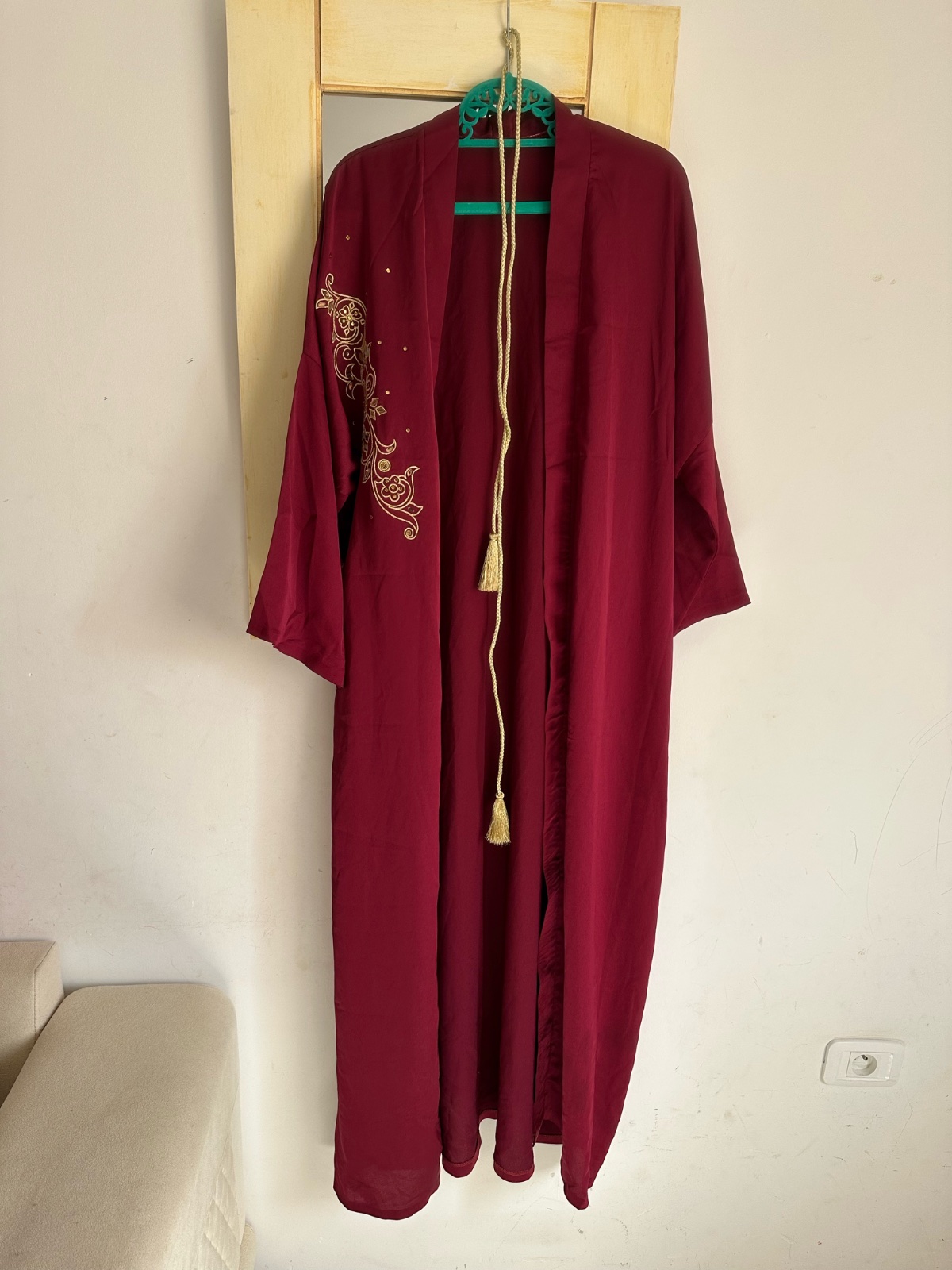 Abaya 3id en soie satine bordeaux wal cuivre 7ata taille 48