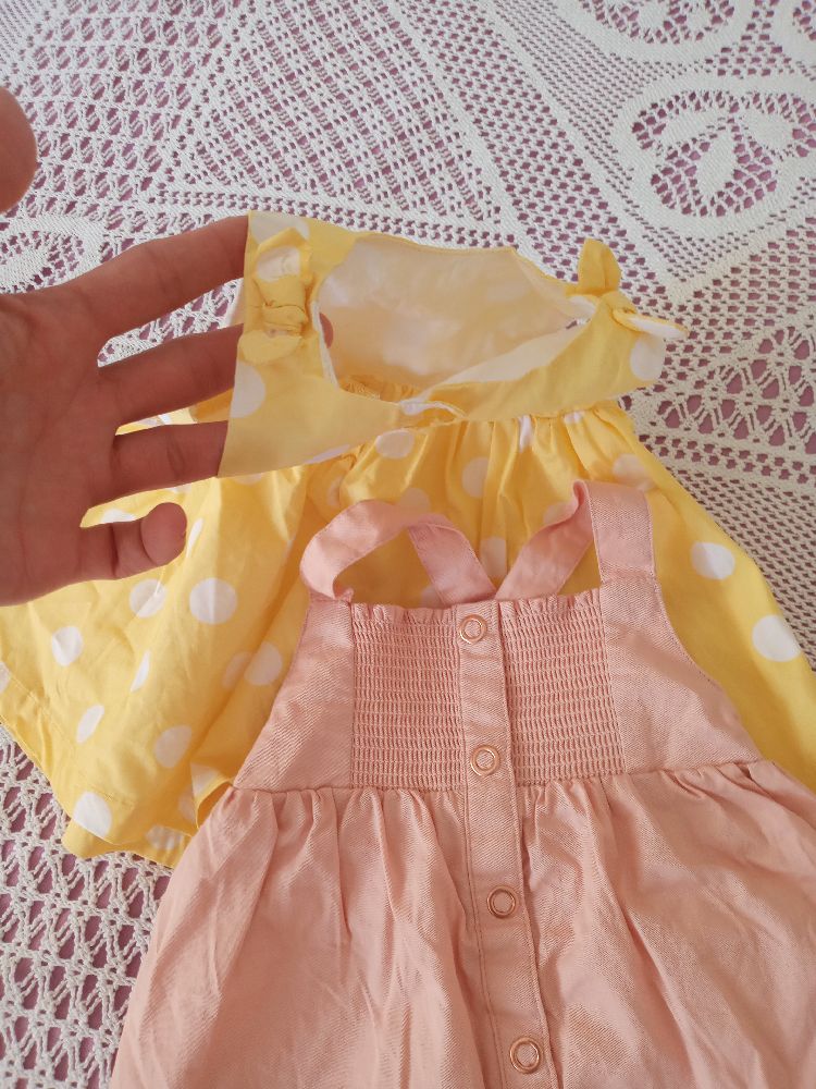 deux robes tt neuf 0/3mois