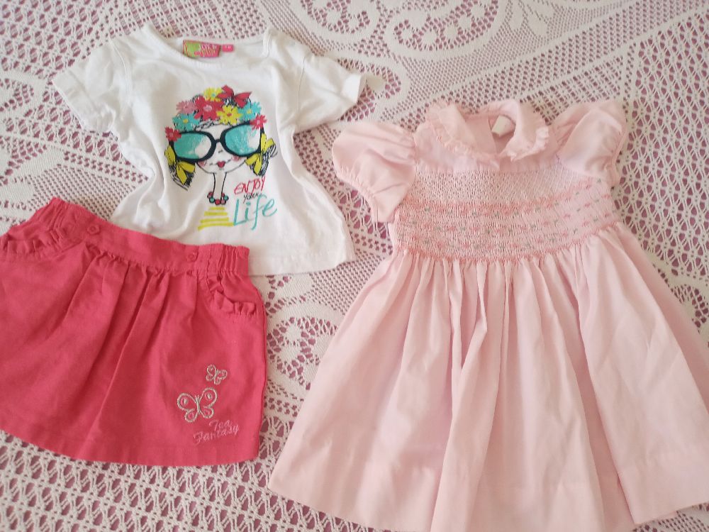 tennu et robe tt neuf 6mois
