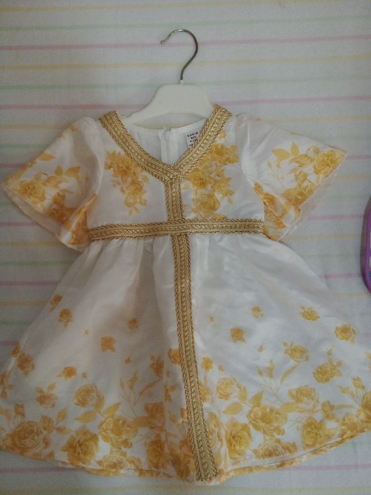 Robe caftan shein 9/12mois w dispo 4ans