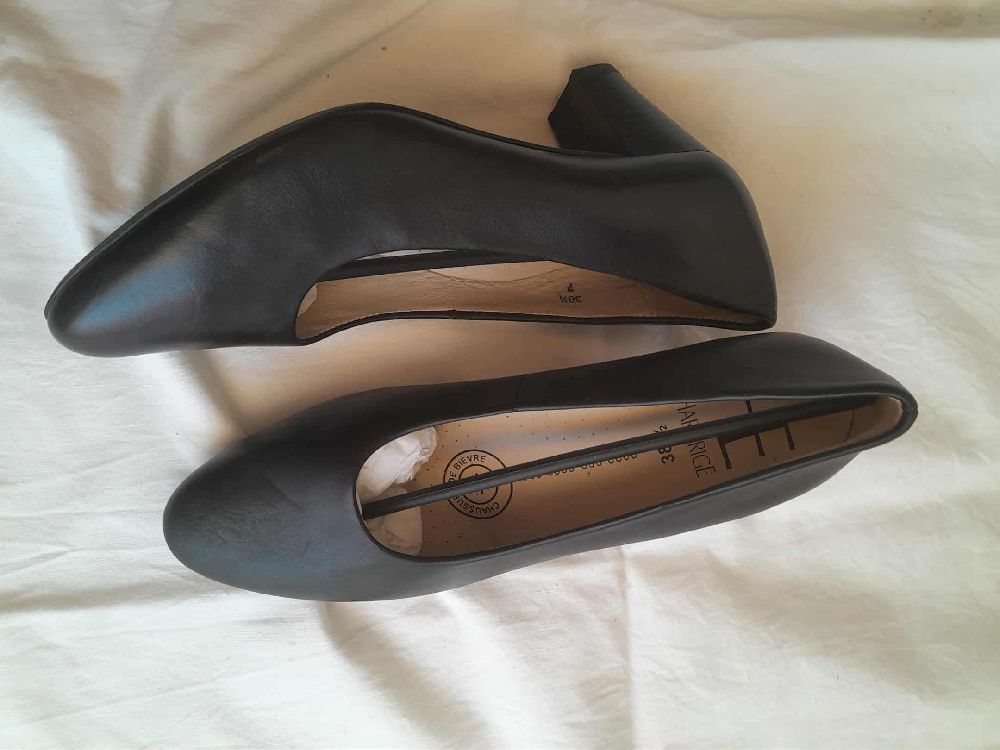 Escarpin en cuir marque Hardrige
