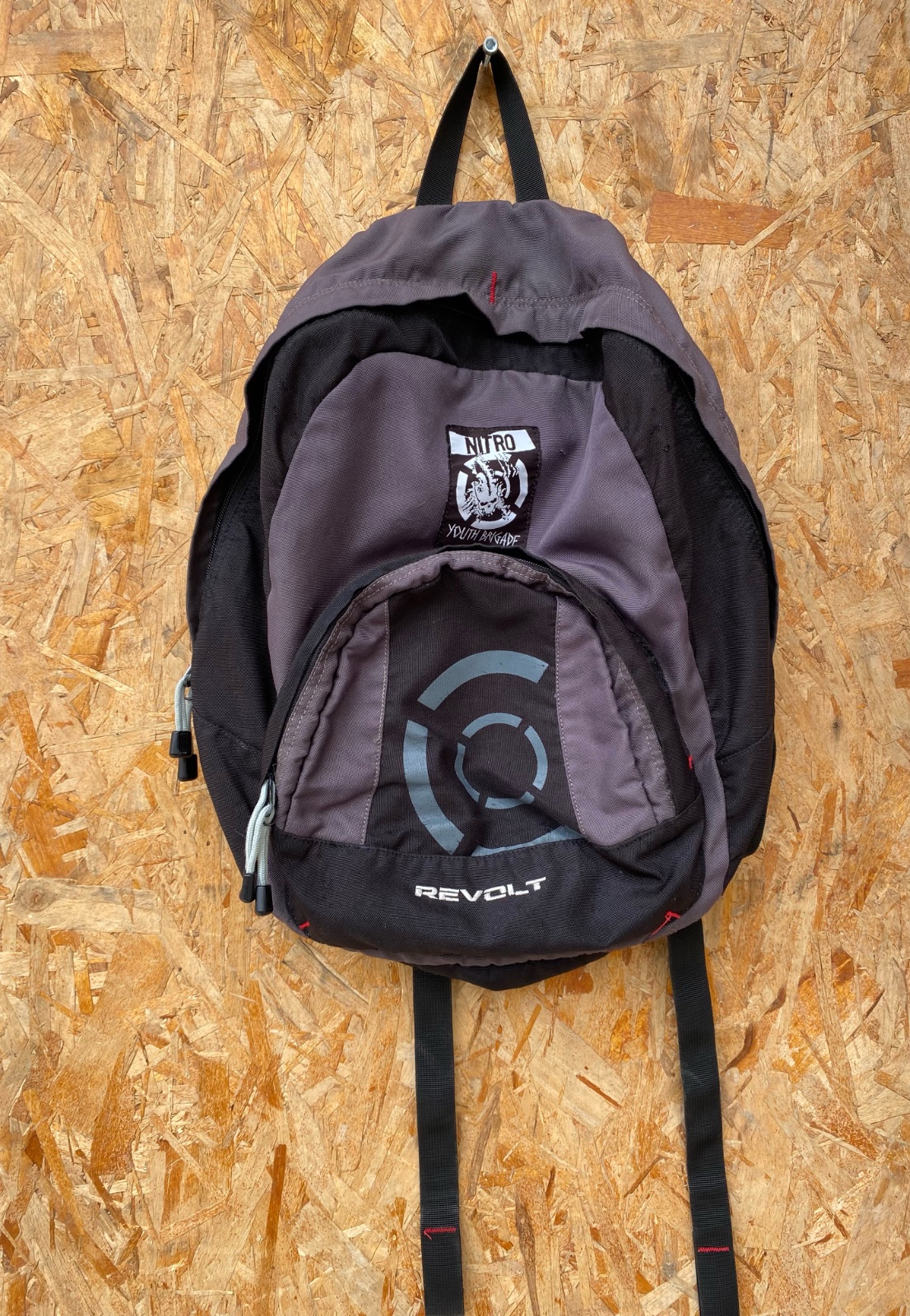 Sac à dos NITRO "Youth Brigade" - Modèle REVOLT - Vintage