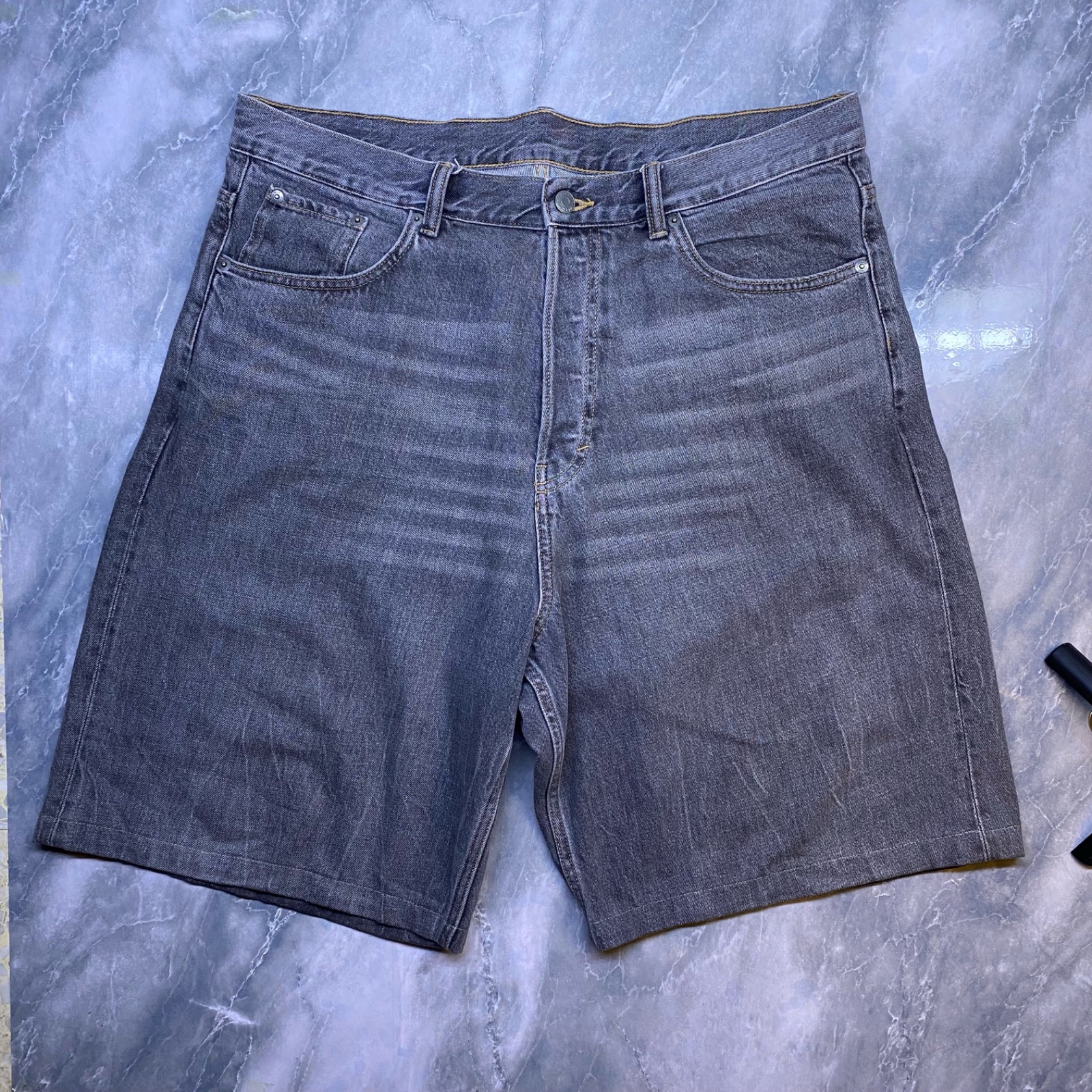 👖 Jean Weekday — Modèle "Astro Loose Baggy"