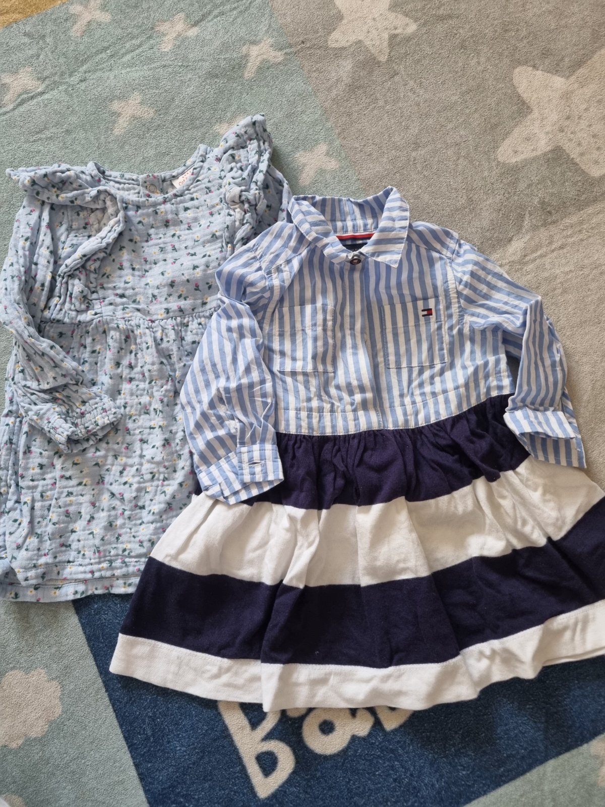 Lot 2 robes