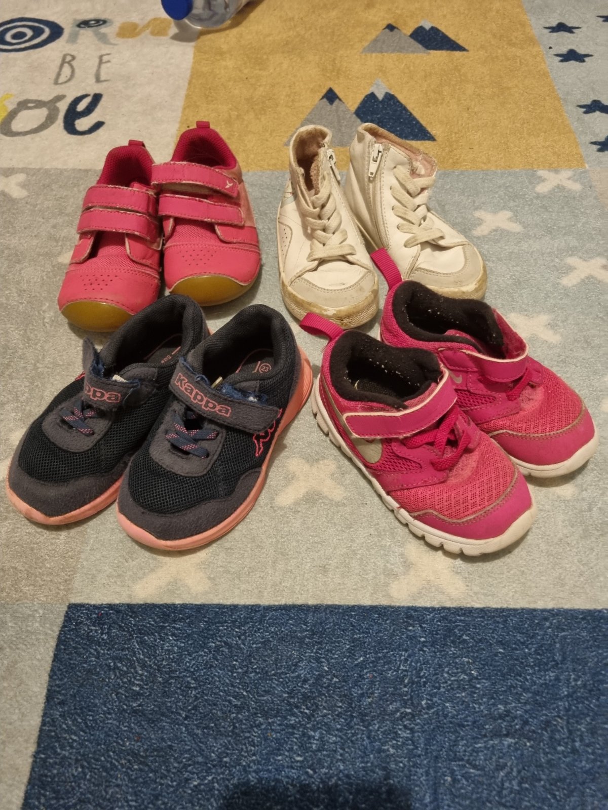 Lot chaussures bébé fille