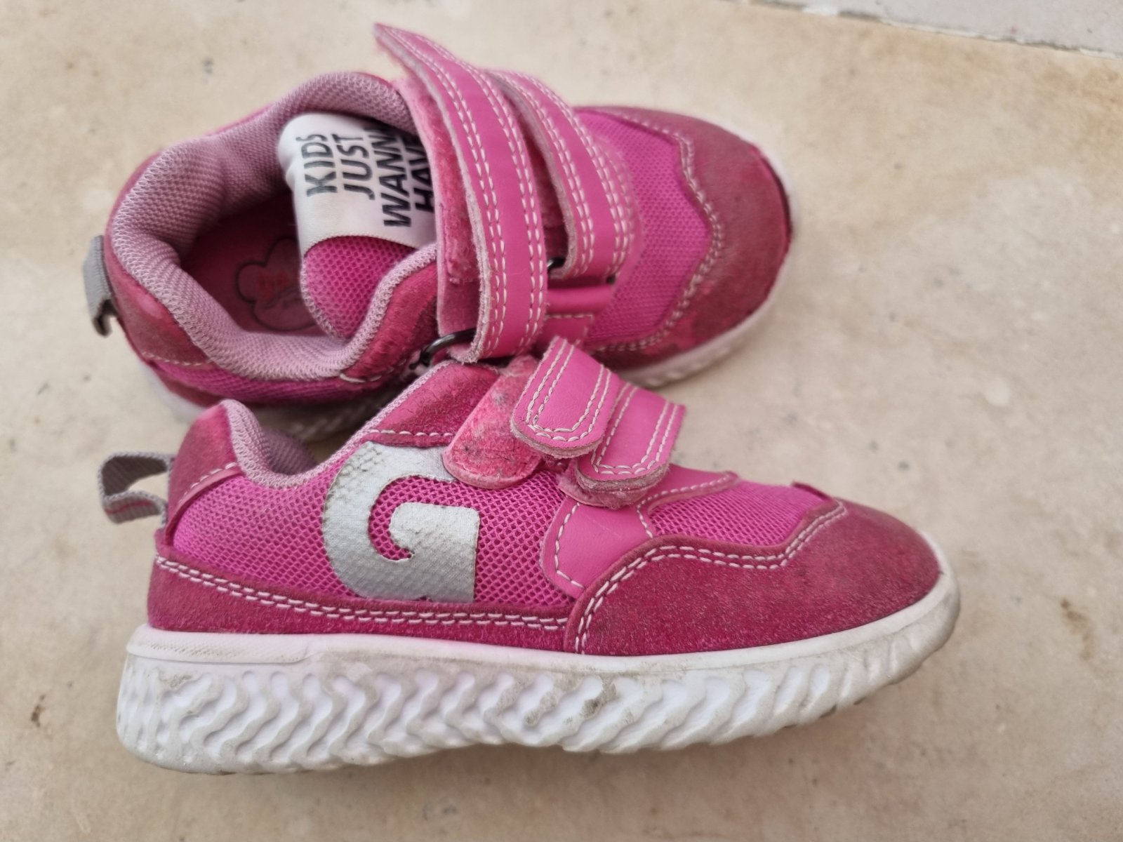 Baskets bébé fille