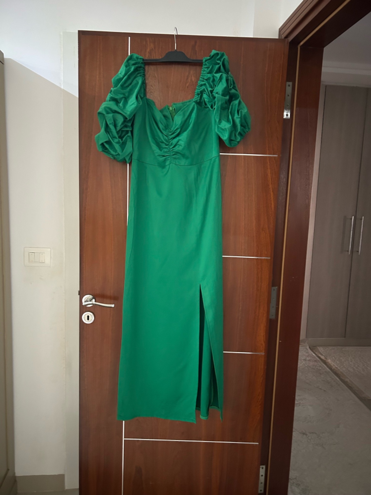 Robe vert en satin 38 40