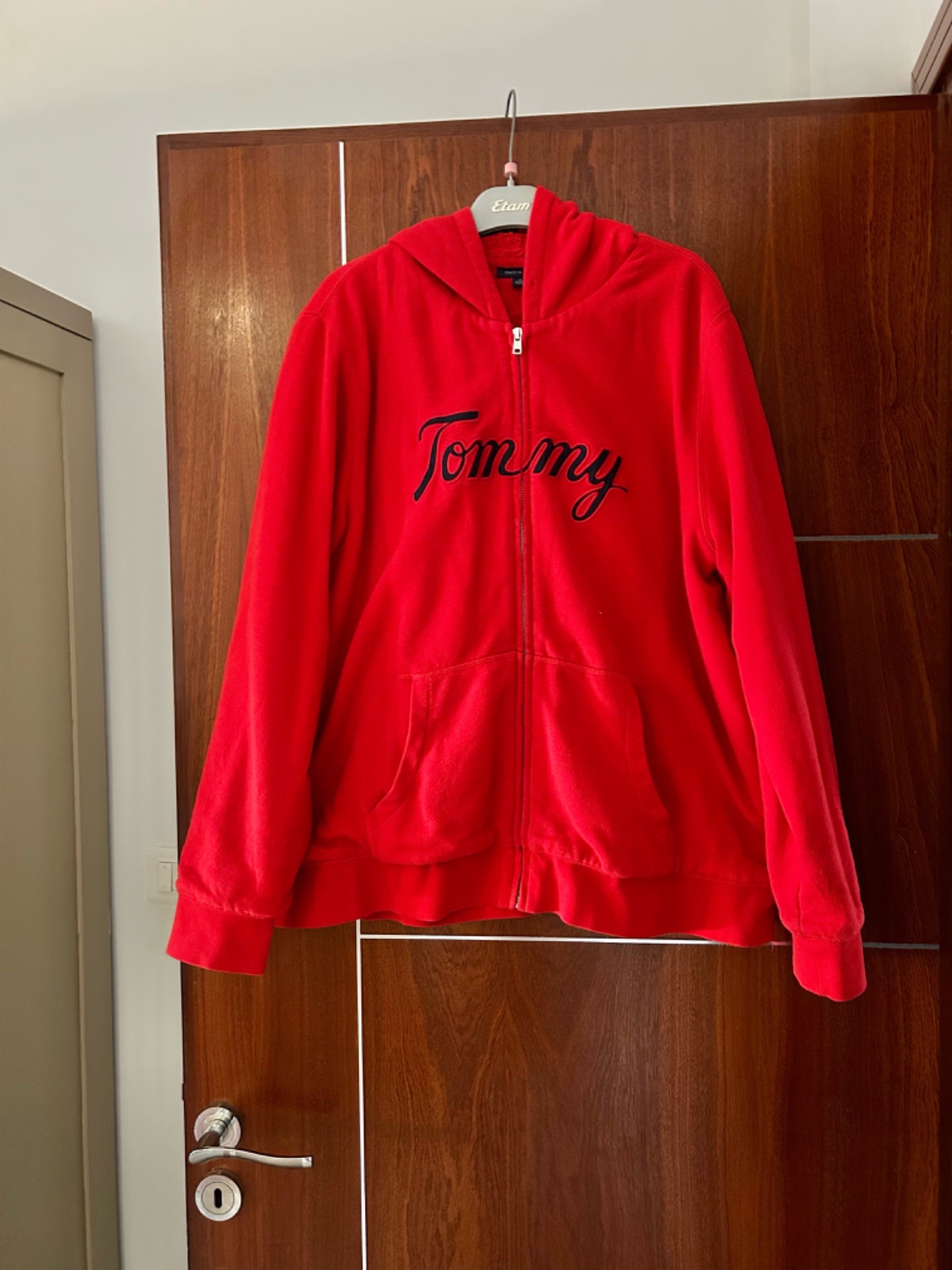 Veste oversize rouge de la marque tomy