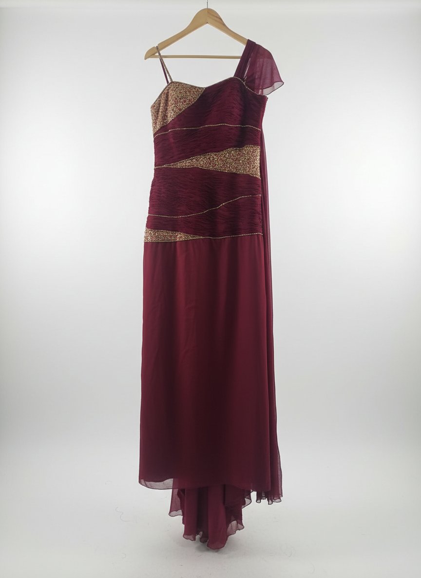 Robe soiree tres chic taille 38/40