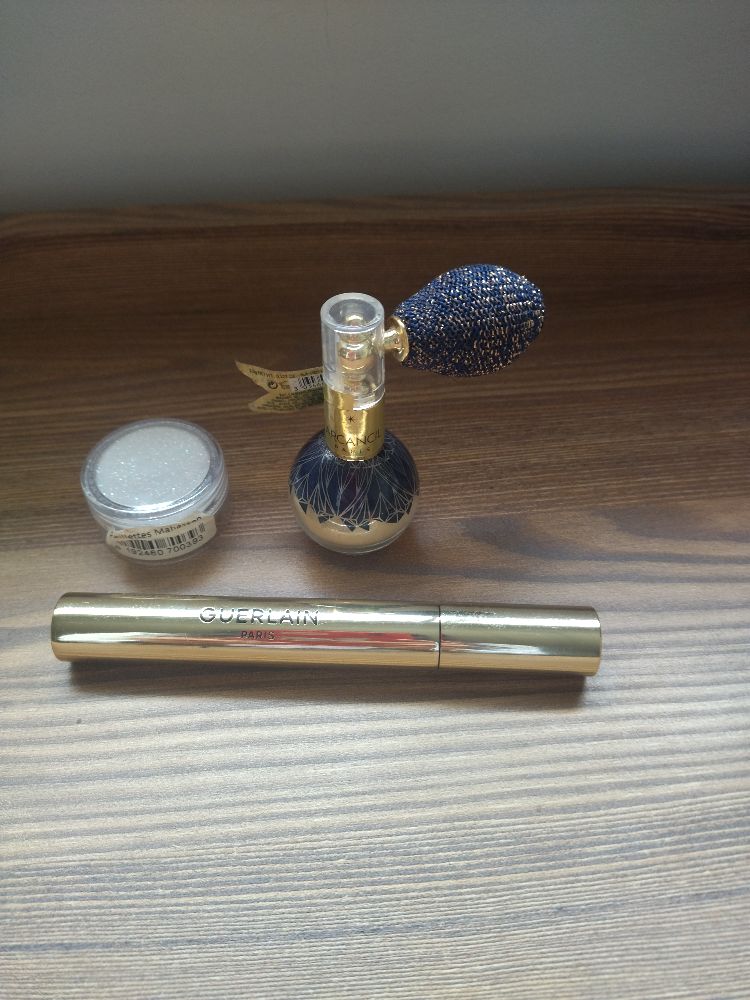 Mascara Guerlain plus un lot de paillettes 