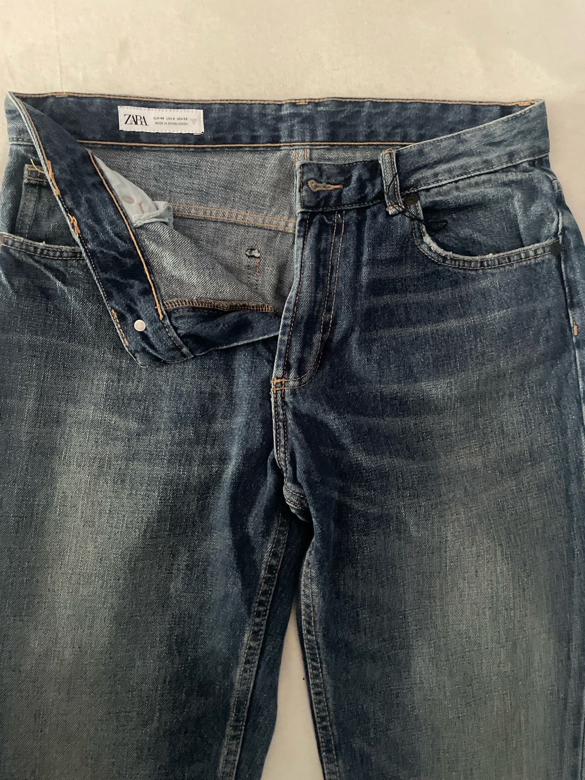 Jean Zara en denim bleu délavé