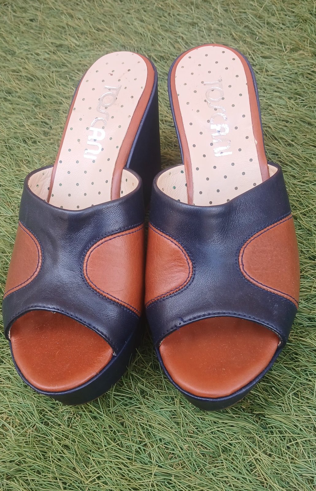 Mule vrai cuir bleu marine et marron