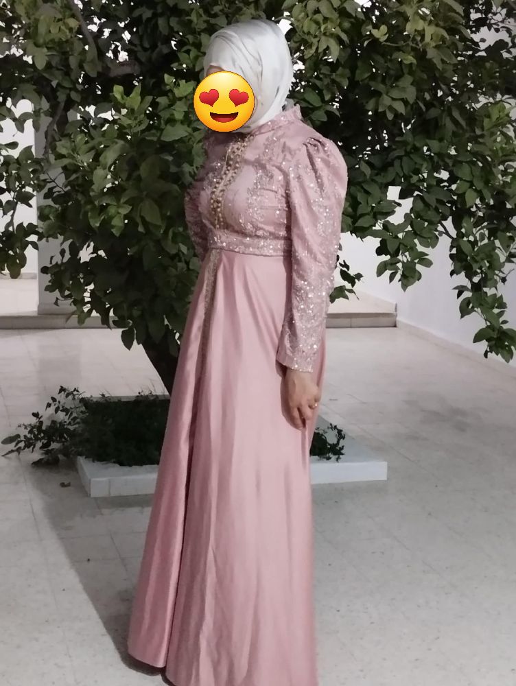 Caftan très jolie et chic 