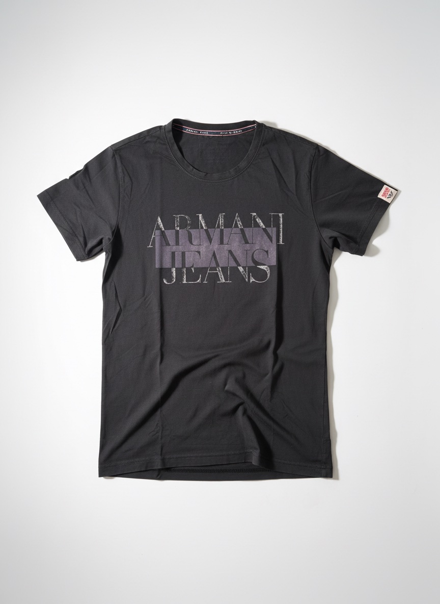 T-shirt Armani Jeans (taille XS) 