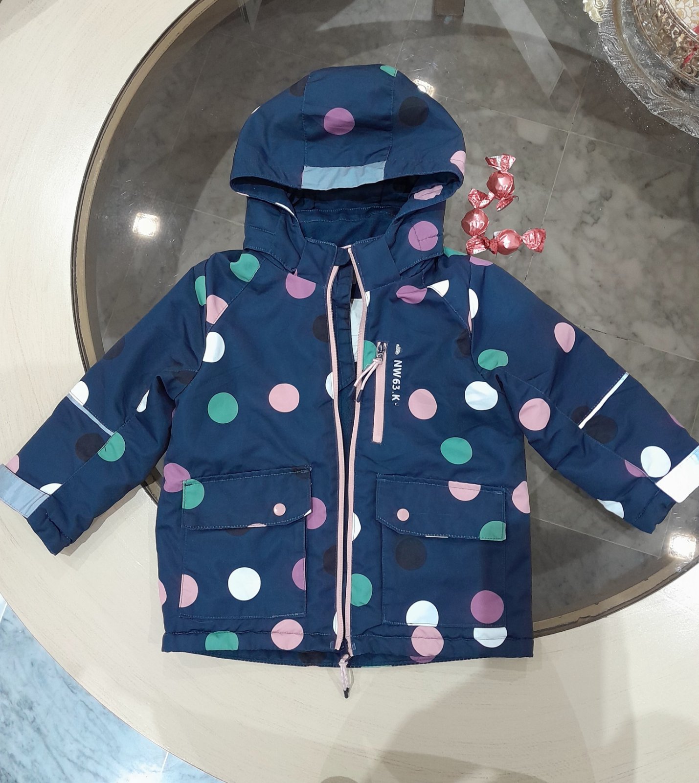 Veste pour fille demi saison neuf H and M tres belle pour l Aid🥳🥳🥳