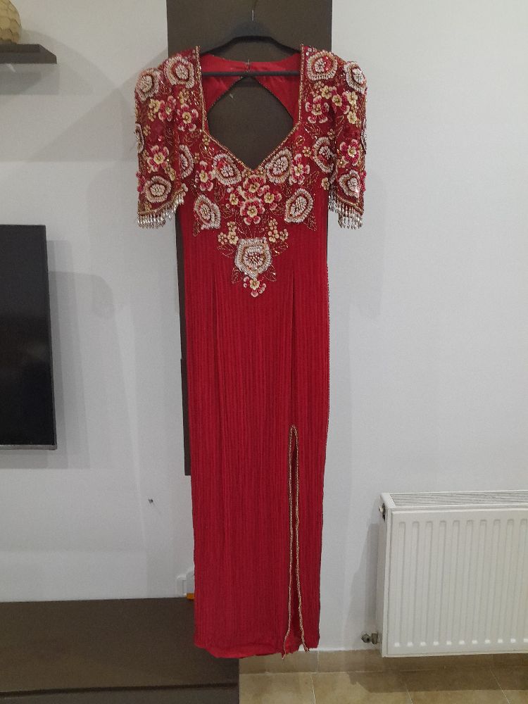 Robe soirée pailletee 