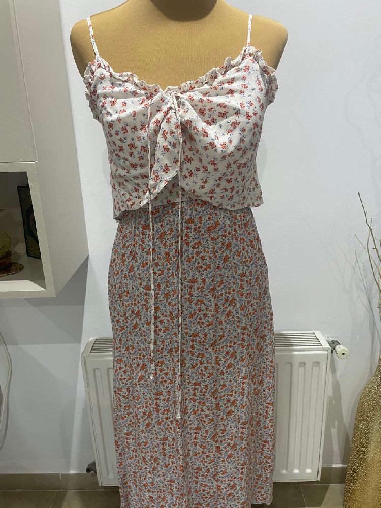 Robe bretelle neuf Newlook 