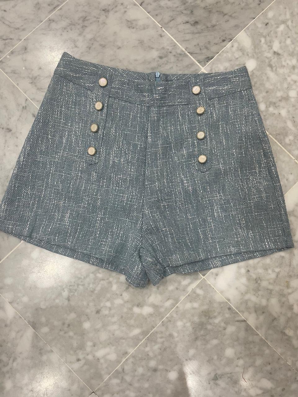 SHORT EN TWEED NEUF JAMAIS PORTÉ TRES BEAU