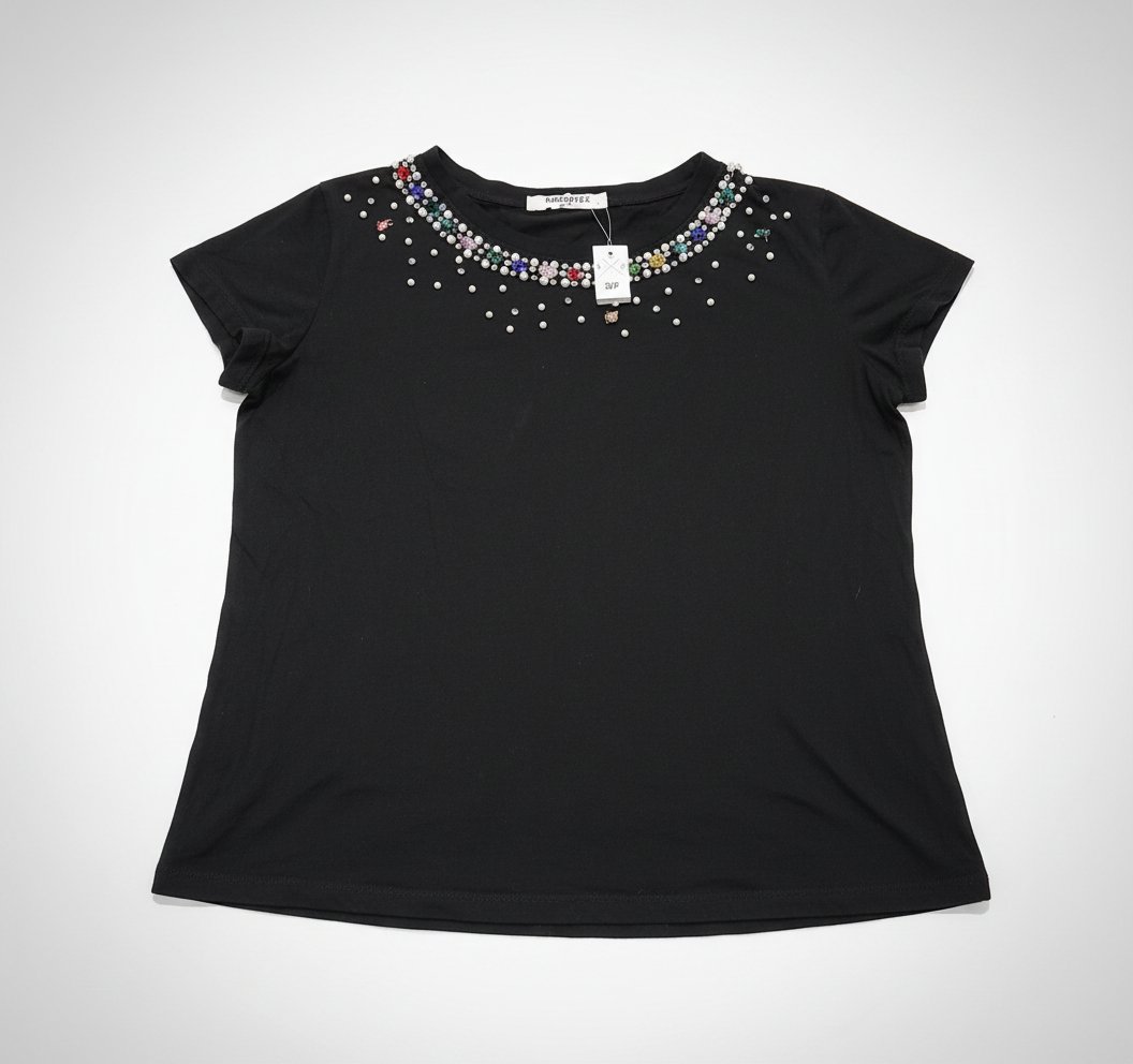 T shirt noir foncé neuf avec tiket tres beau plus un cadeau 🎁 