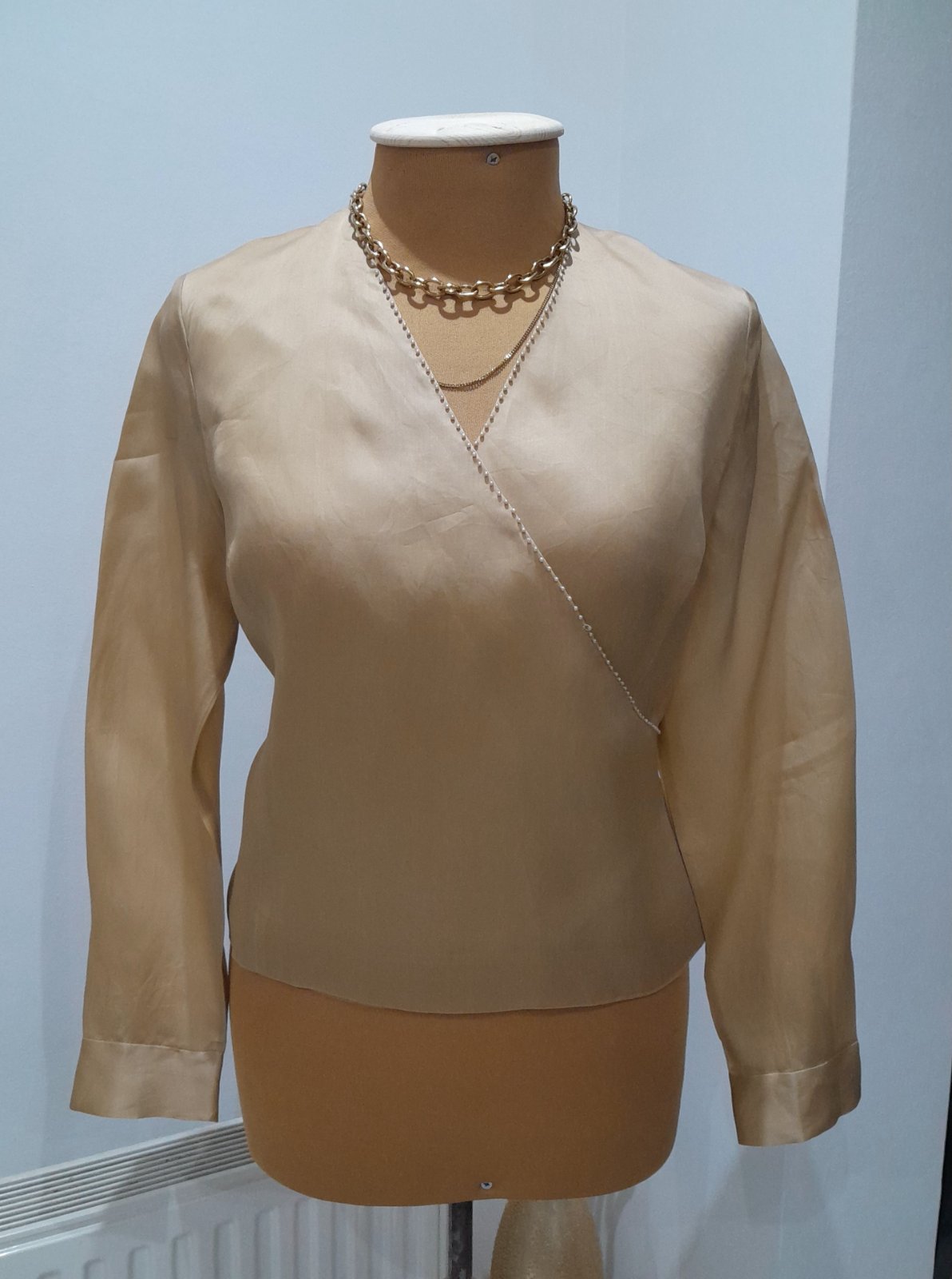 Chemise en vrai soie croisée neuf 