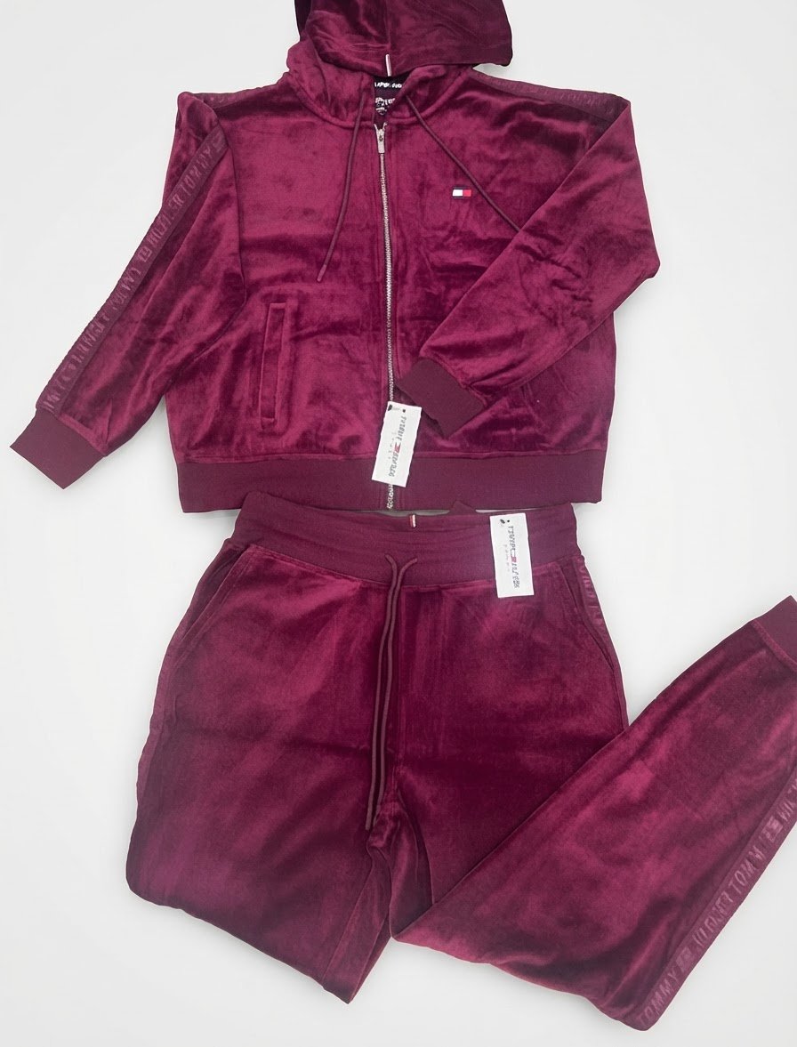 Jogging dafdoufa tommy hilfiger neuf.authentique 