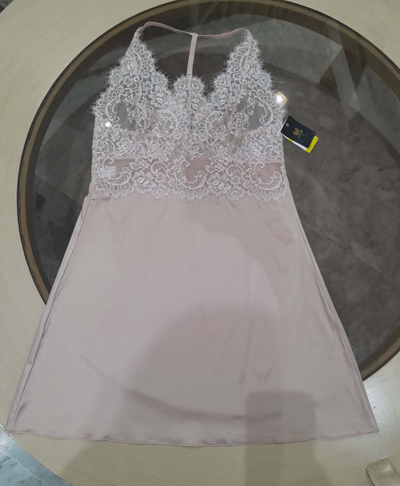 Lingerie neuf haut qualite 