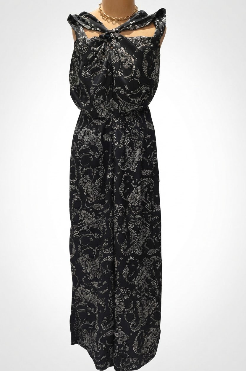 Combinaison en satin large neuf tres chic  