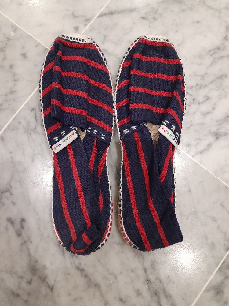 Ballerines marines neuf 