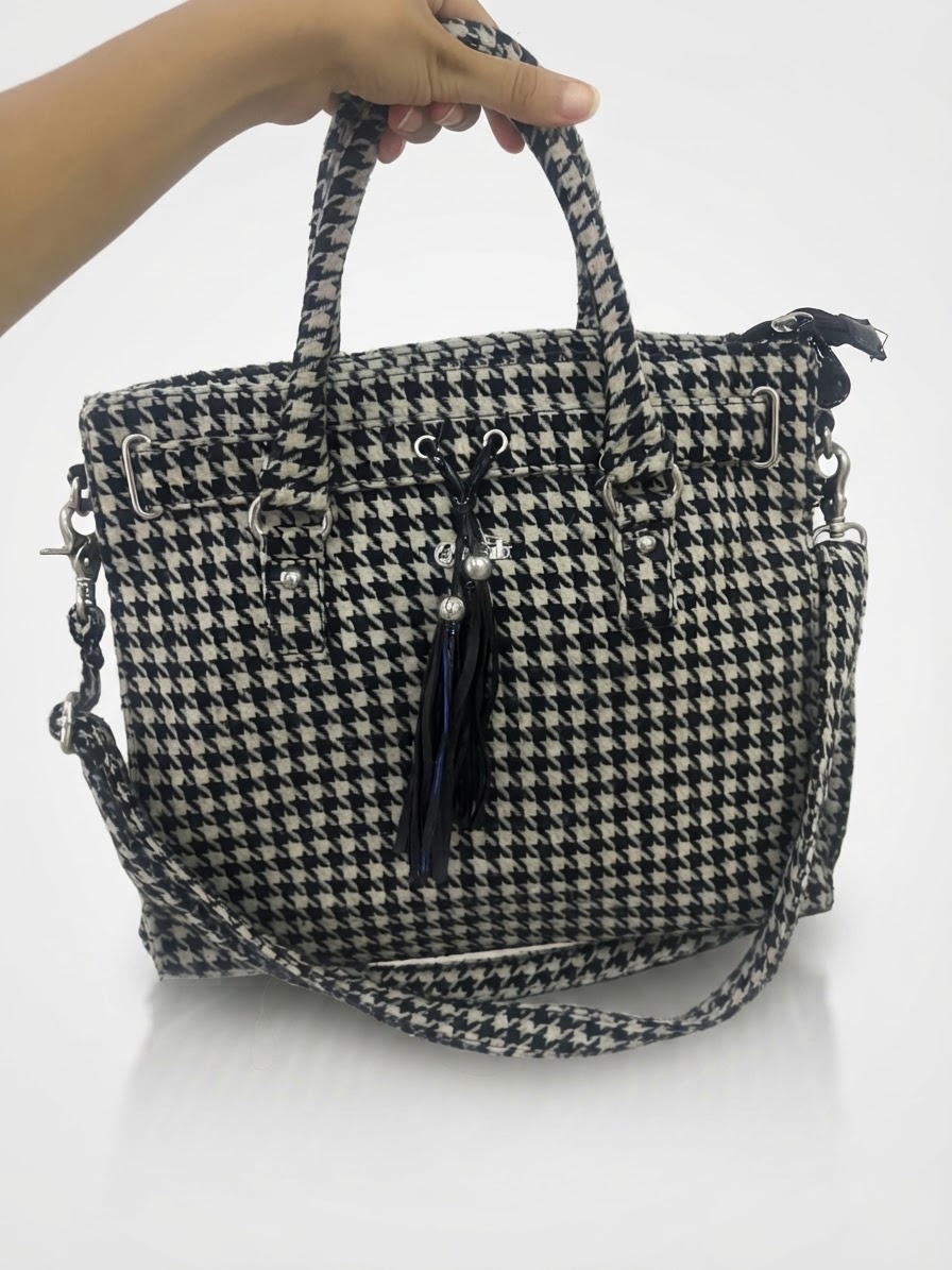 Sac à main noir et blanc 