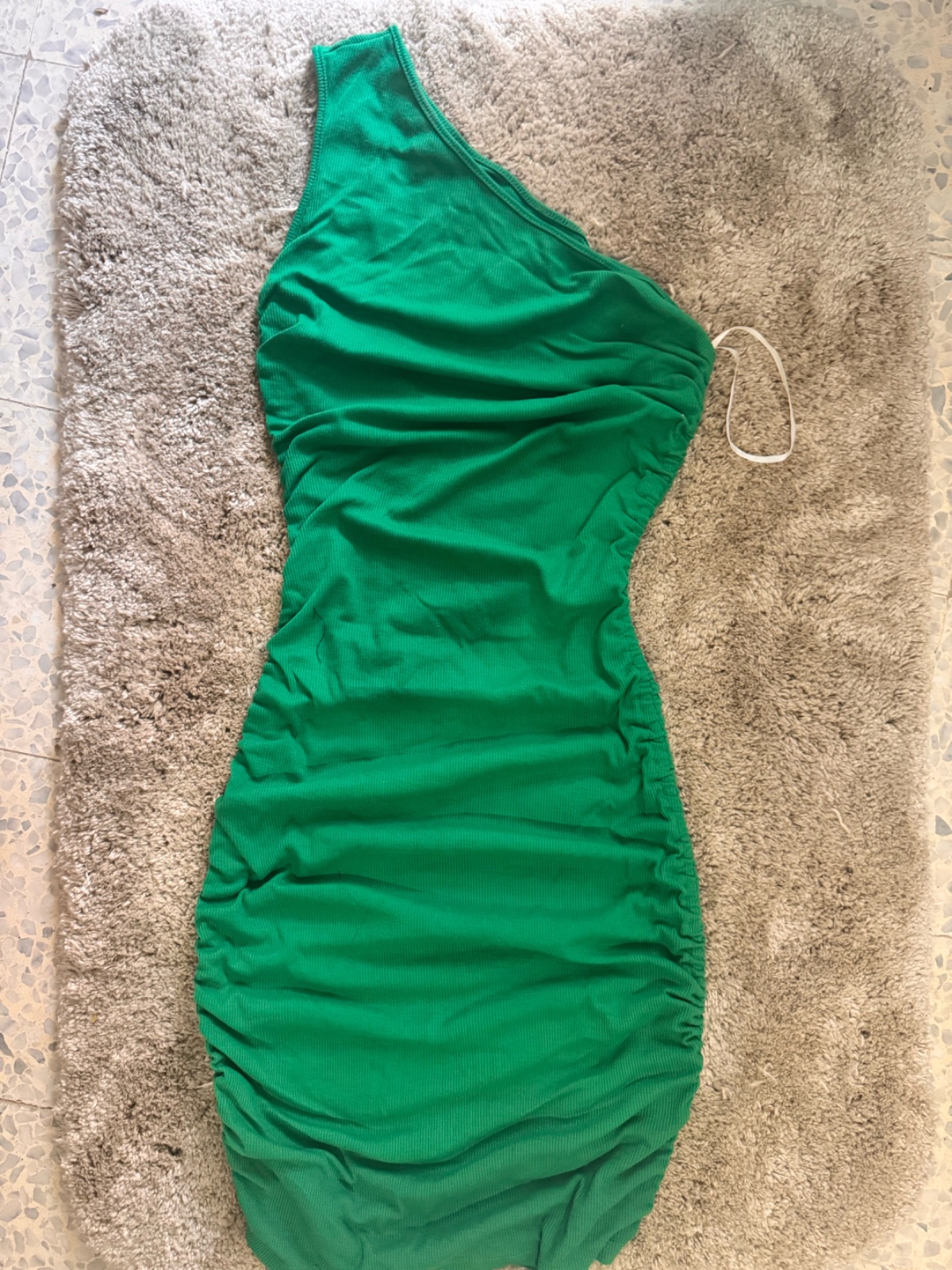 Lot de 2 robes taille Xs mais tlabes s les 2