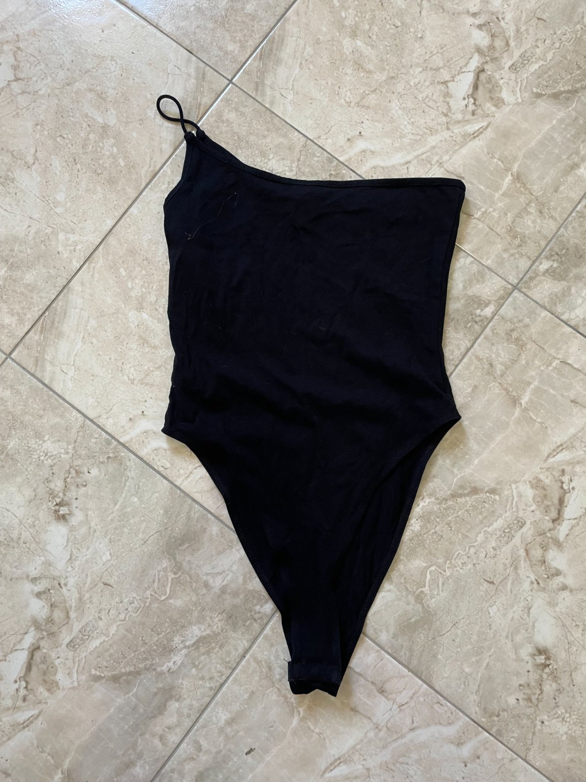 Top shein noir