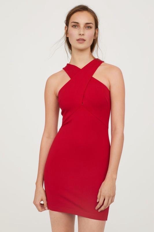 Robe Rouge Croisée