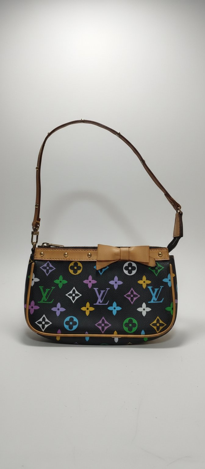 Un sac  LV très mignon modèle clutch fond noir et lettres multicolores chic et léger avec vous à tous moment 🔥🔥🔥