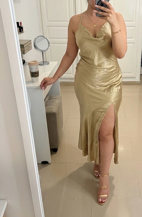 Robe satinée