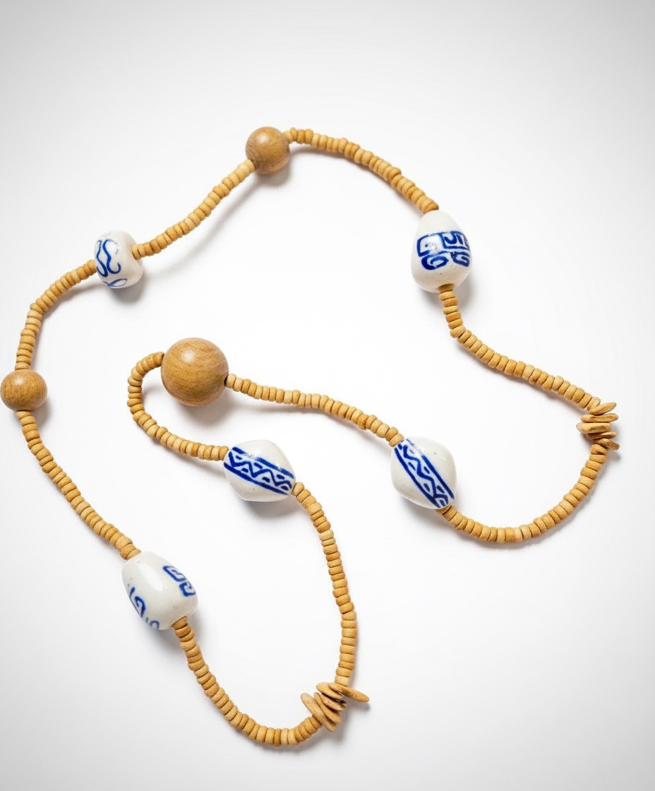 Colier boho en bois et porcolaine peints à la ma