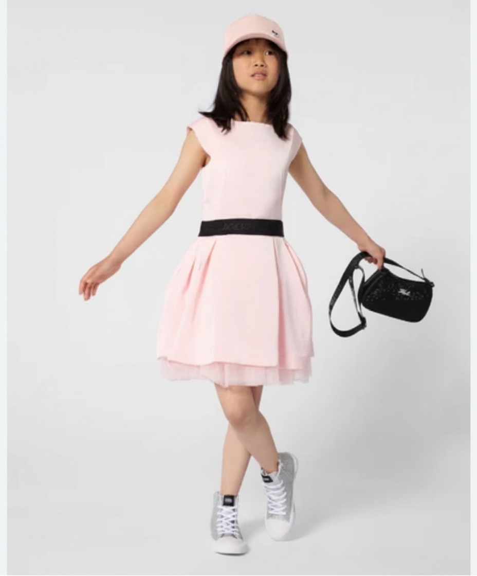 Robe luxieuse de la marque karl Lagerfeld 