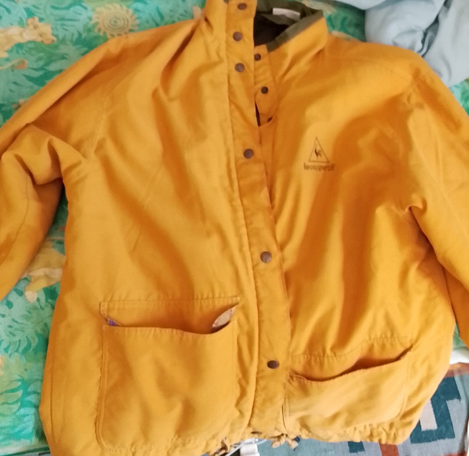 Veste Authentique LE COQ SPORTIF – Taille L – Jaune Moutarde/Ocre