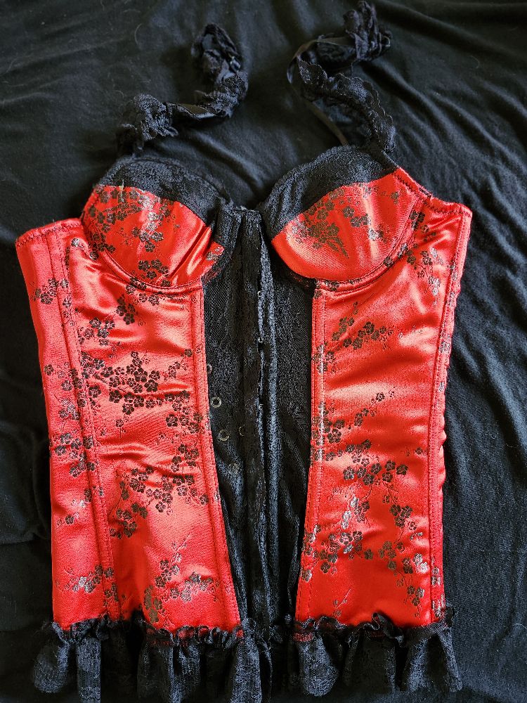 Corset rouge