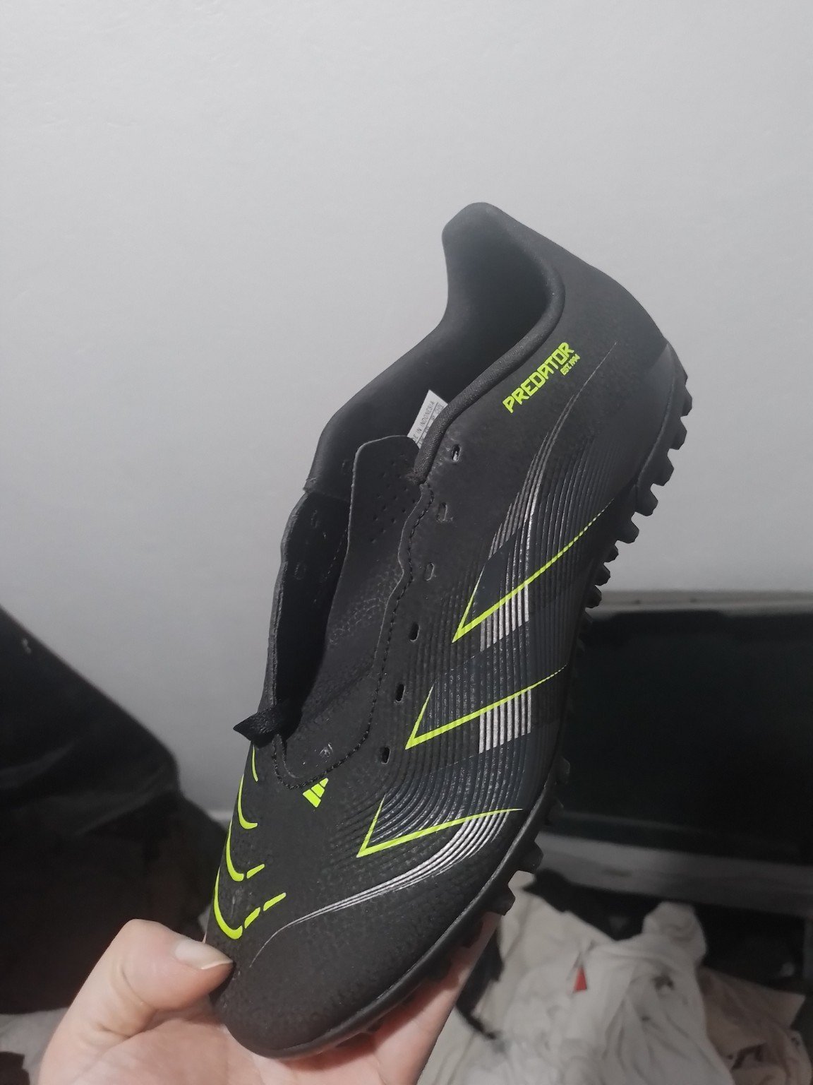 Adidas Predator Club TF Electric Stealth