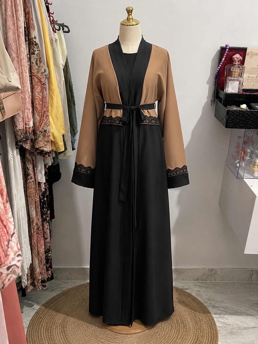 Aabaya 