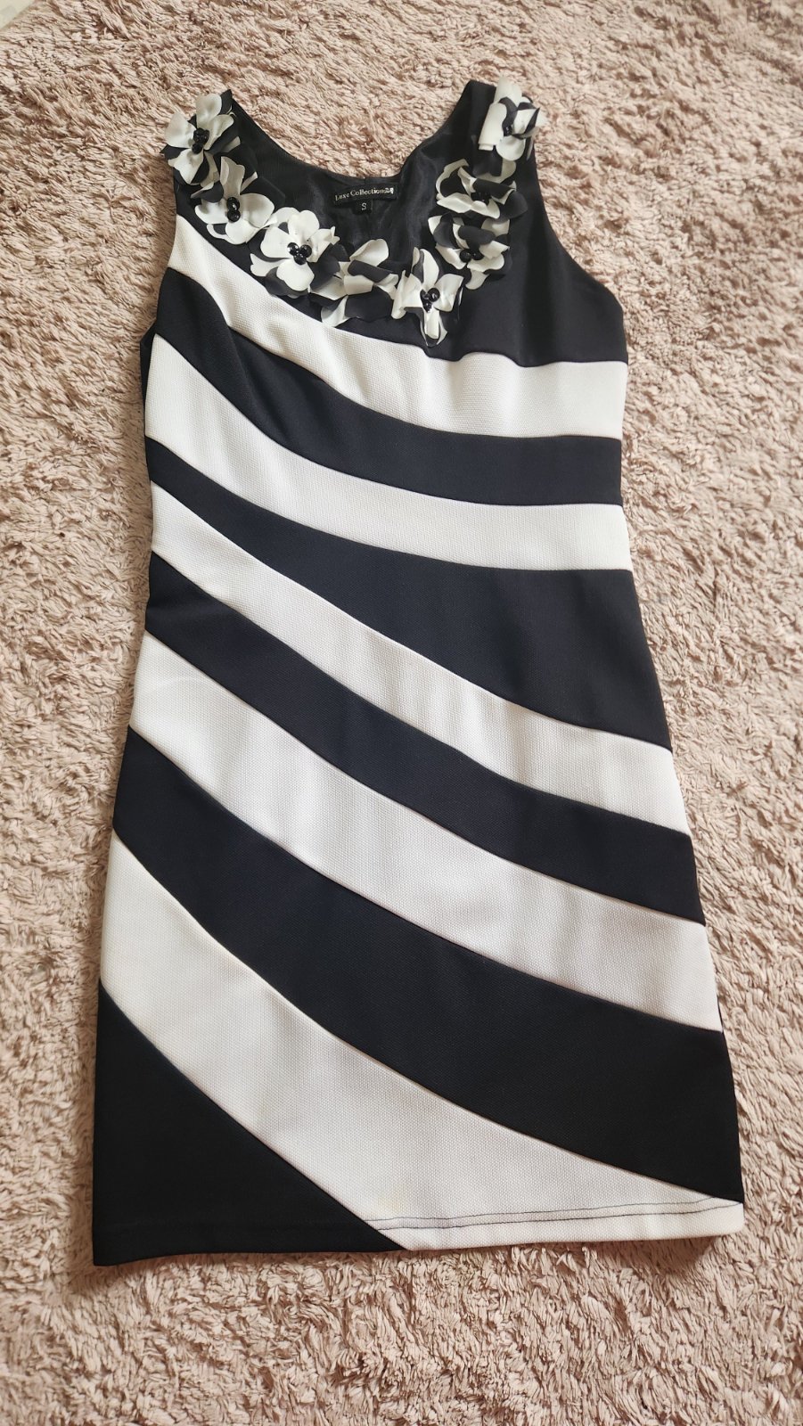 Robe noir et blanc